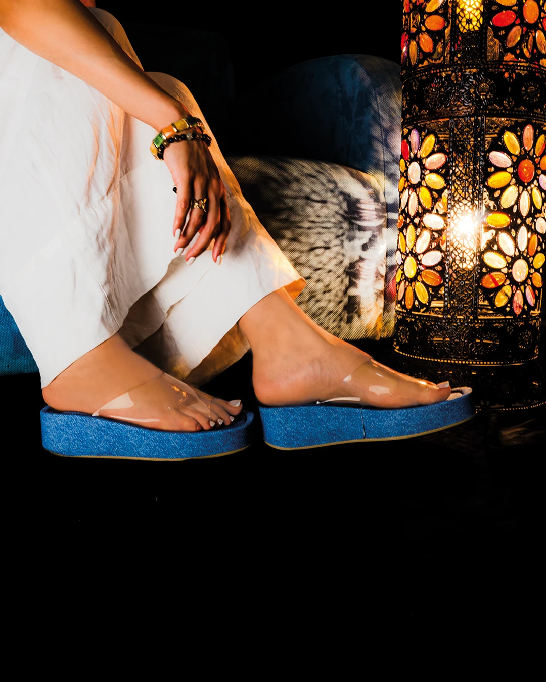 Mule Tendance 2024 Capri Madison Introduction de la Mule "Capri Madison" Le Luxe du Gin. L'élégance incomparable est la fusion parfaite entre la tendance et le confort.